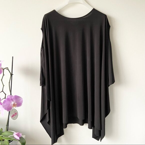 Okakie Black Oversized Asymmetrical  Dress - Picture 14 of 15